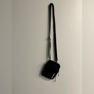 Unisex Lululemon Crossbody bag